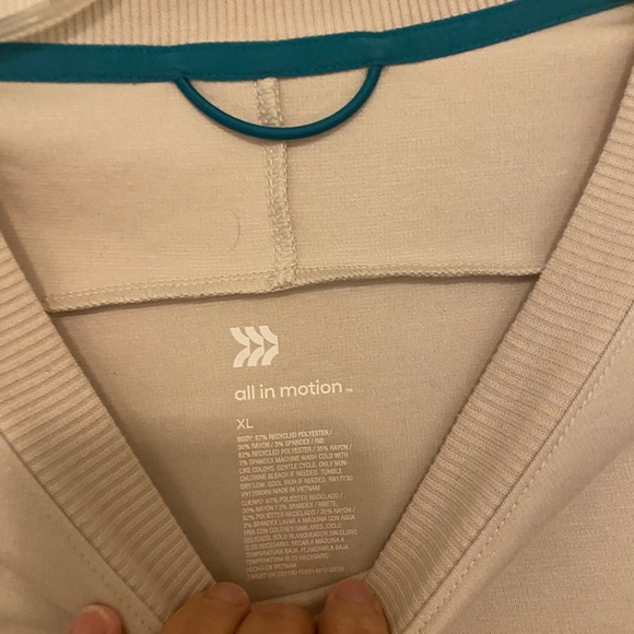 Women’s light tan colored sweatshirt size XL. Great condition. - Picture 7 of 7